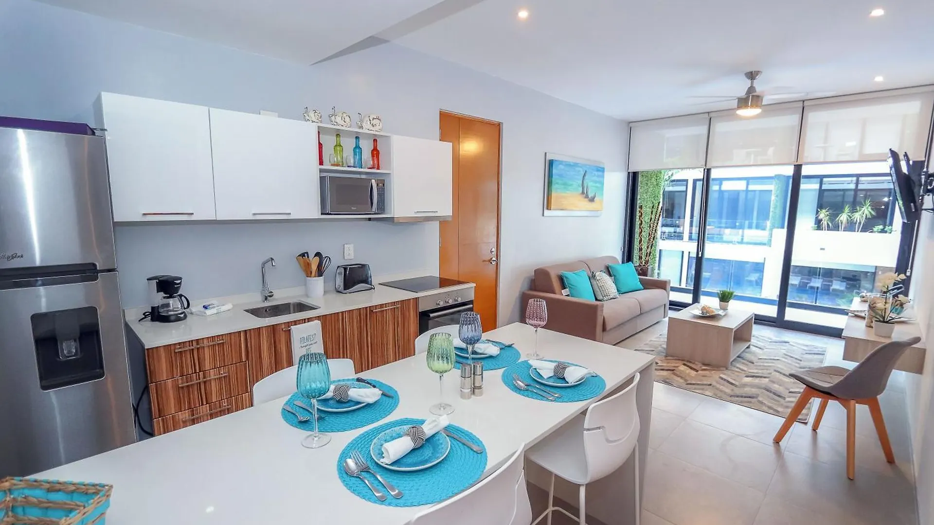 Luxury 1 Bedroom Condo - 2 Pools & Gym - At The City Condos - Descanso Playa del Carmen