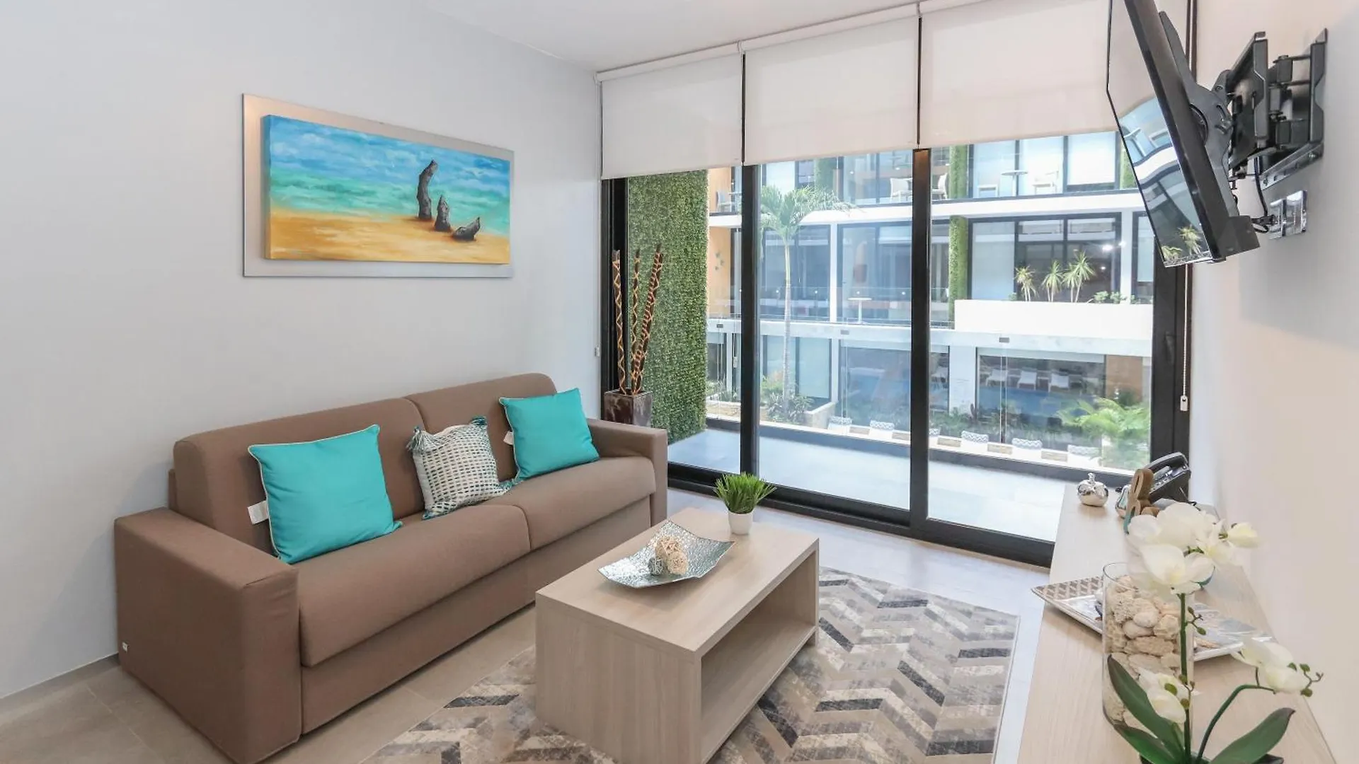 Apartment Luxury 1 Bedroom Condo - 2 Pools & Gym - At The City Condos - Descanso Playa del Carmen Mexico