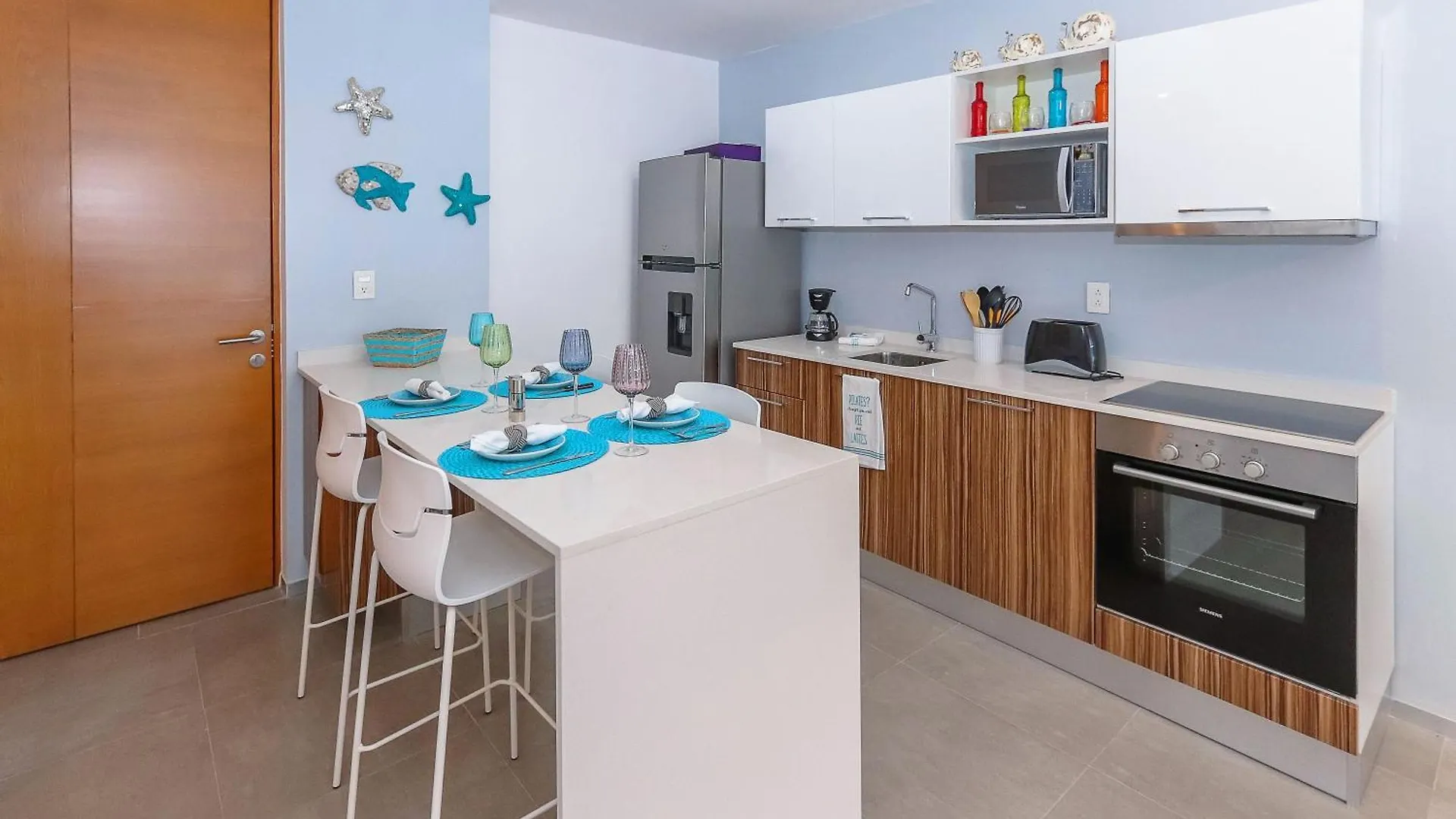 Luxury 1 Bedroom Condo - 2 Pools & Gym - At The City Condos - Descanso Playa del Carmen Mexico