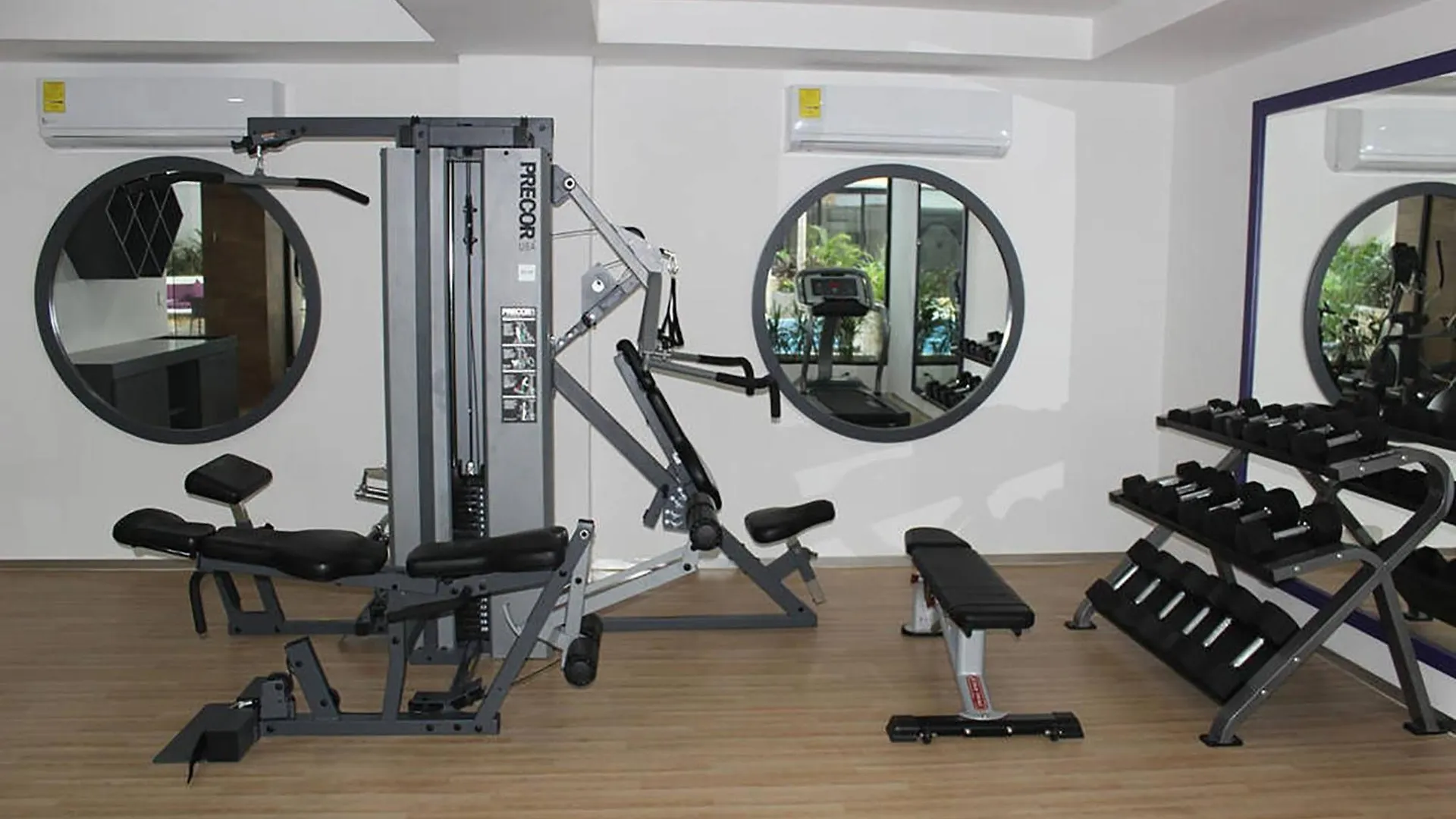Luxury 1 Bedroom Condo - 2 Pools & Gym - At The City Condos - Descanso Playa del Carmen