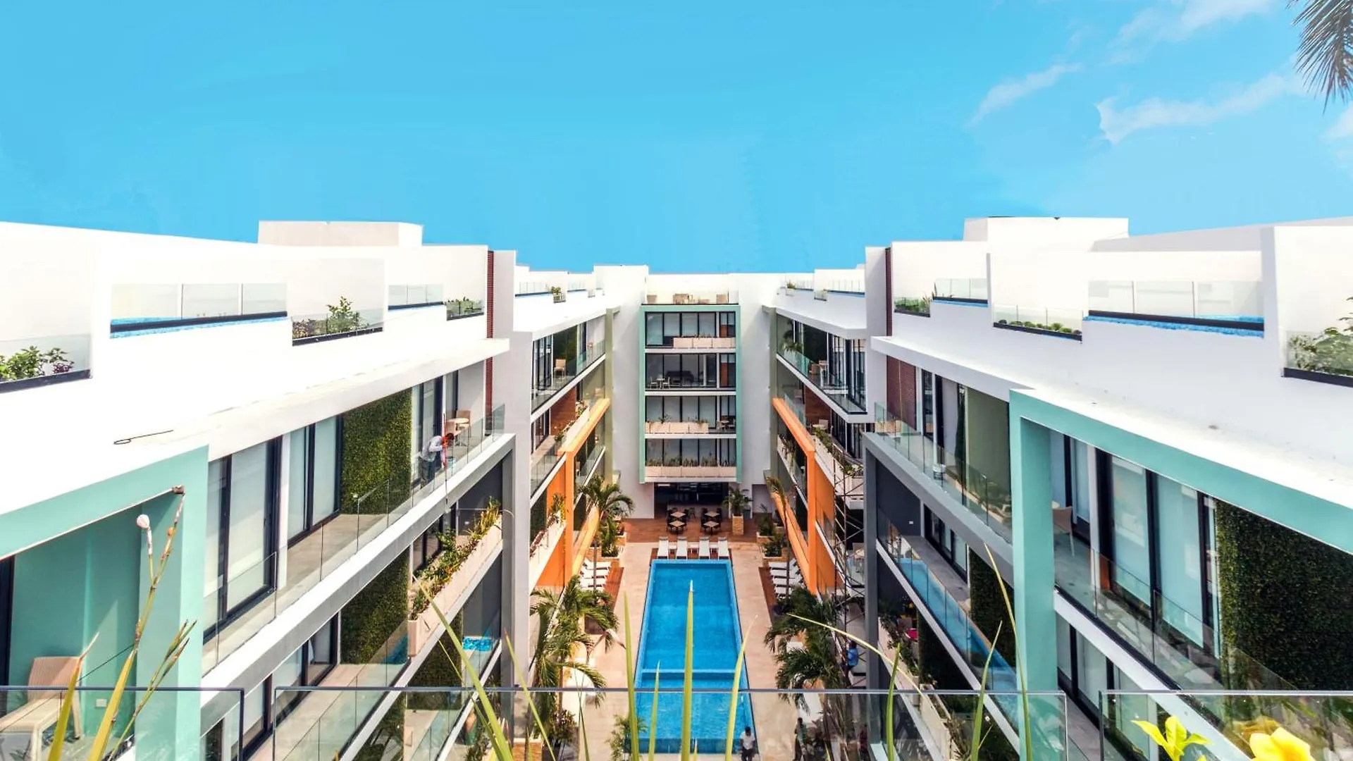 Luxury 1 Bedroom Condo - 2 Pools & Gym - At The City Condos - Descanso Playa del Carmen 0*,  Mexiko